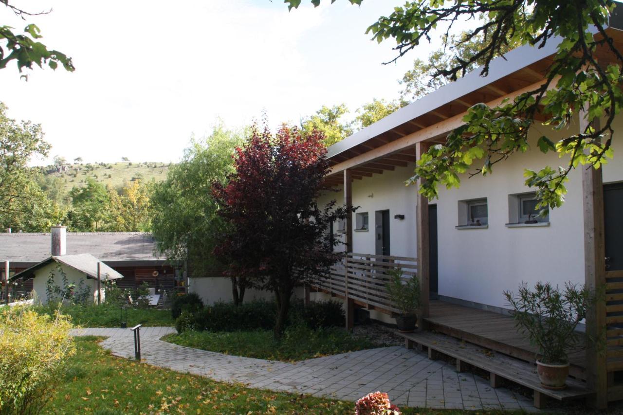 Zimmervermietung Am Habsberg Velburg Bagian luar foto