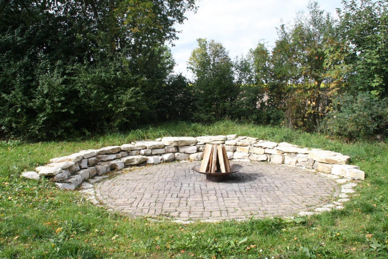 Zimmervermietung Am Habsberg Velburg Bagian luar foto
